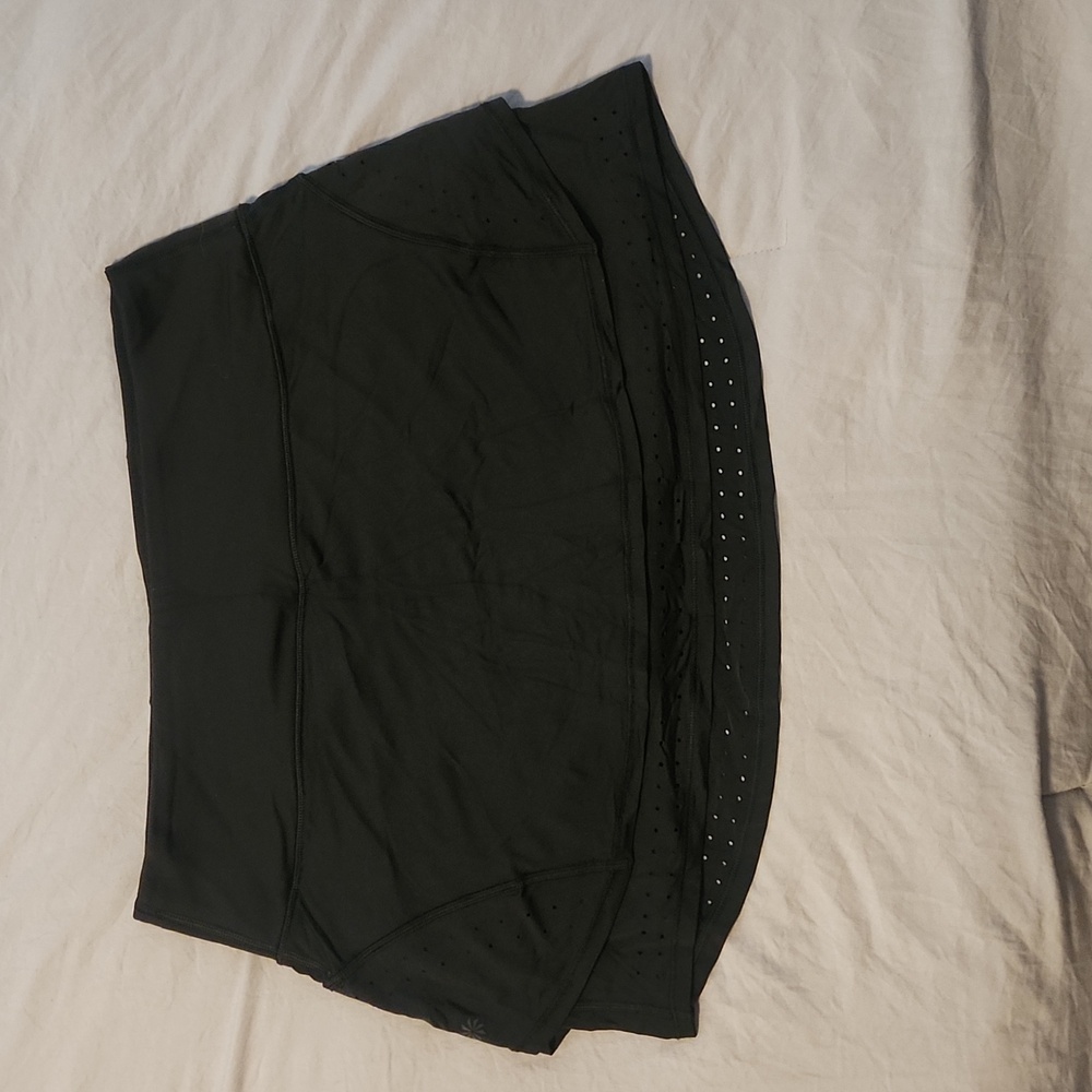 Athleta Womens Stealth Trucool Skort Skirt Short Black Medium M Med Laser Cut